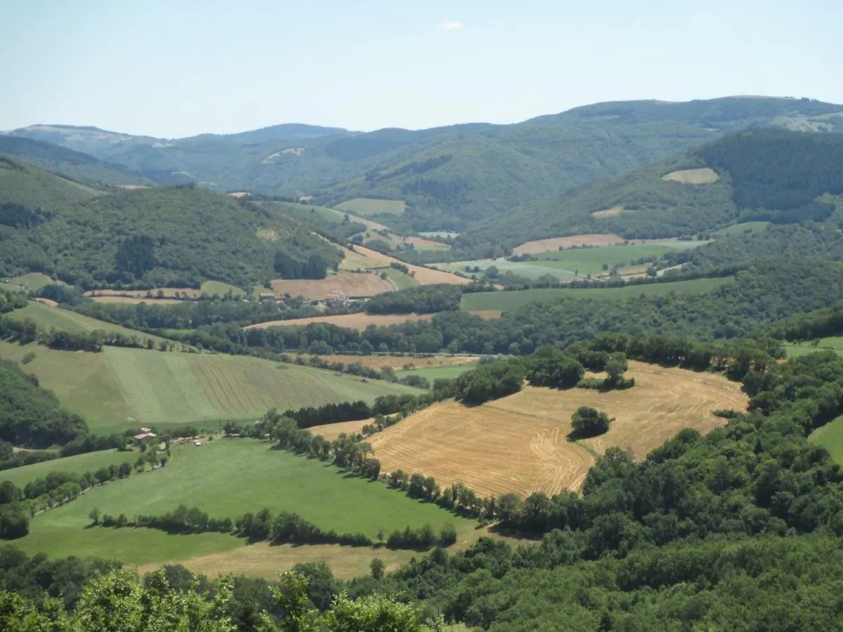 Camarès Au Prieure Saint Jean B&B 0*,  프랑스